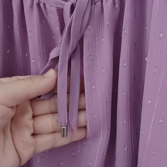 White House Black Market Blouse - Picture 13 of 13